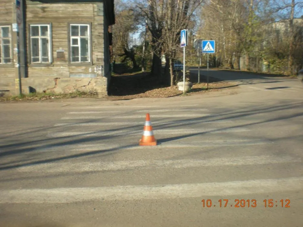 На дороге в Ярославской области пострадали два пешехода