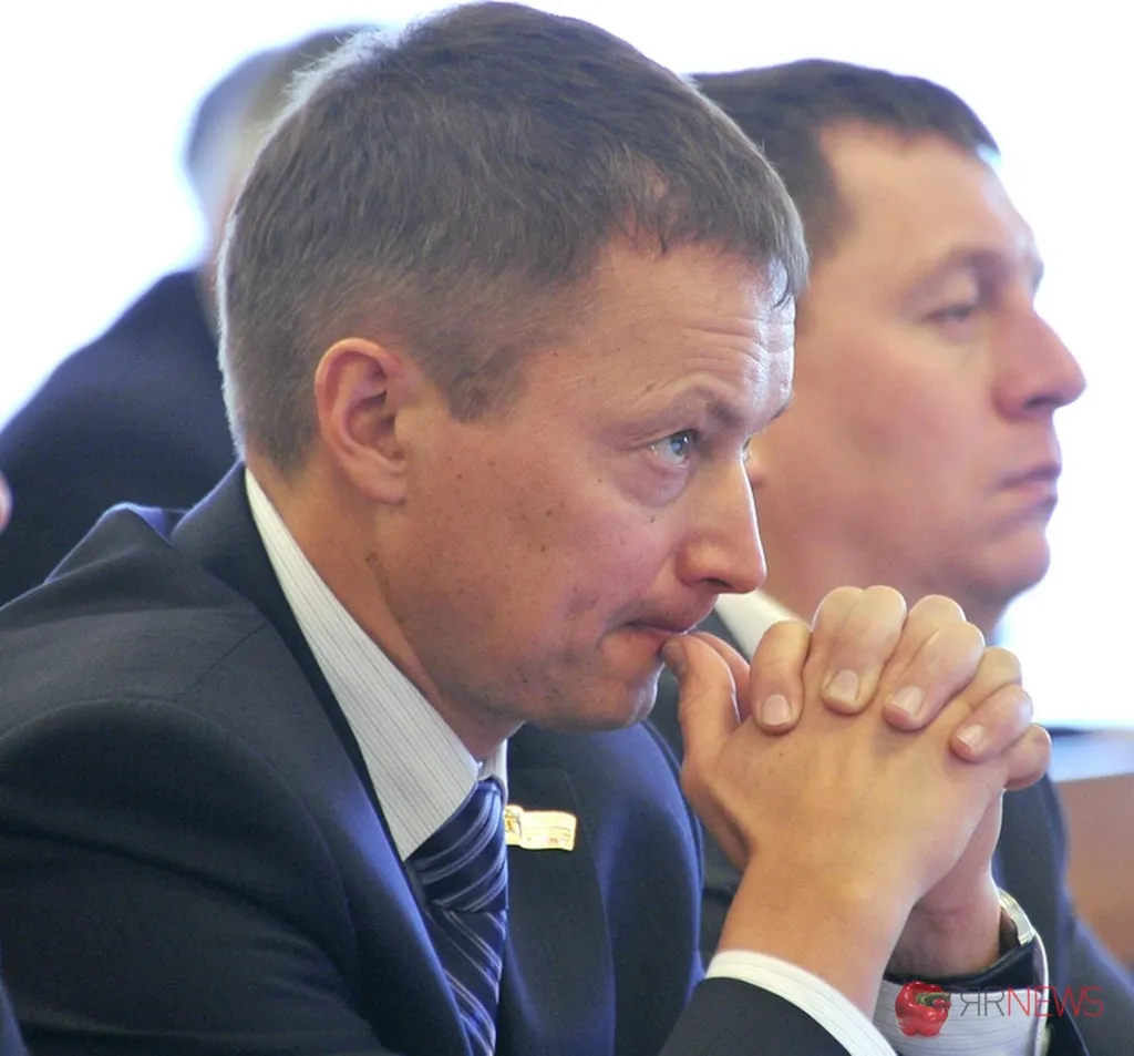 Константин Шлапак: «Размещение в интернете телефонных разговоров? Публику разогревают!»