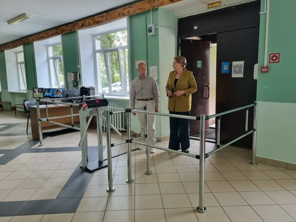 В образовательных учреждениях Ярославской области поставят металлоискатели