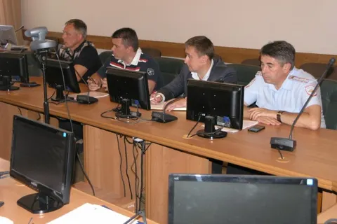 Депутаты муниципалитета обсудили создание в Ярославле службы эвакуации автомобилей