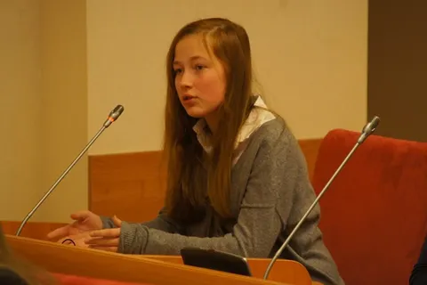 В Ярославской областной Думе состоялась встреча школьников с председателем фракции «Единая Россия»