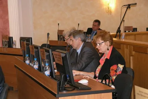 В фокусе внимания депутатов муниципалитета Ярославля были проблемы молодежи