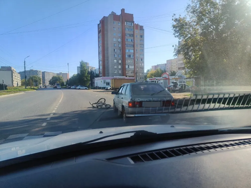 В Ярославле сбили девочку-велосипедистку