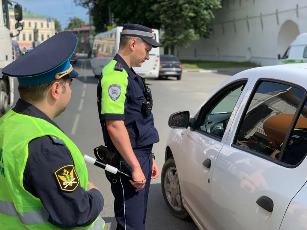 В центре Ярославля ловили водителей-должников