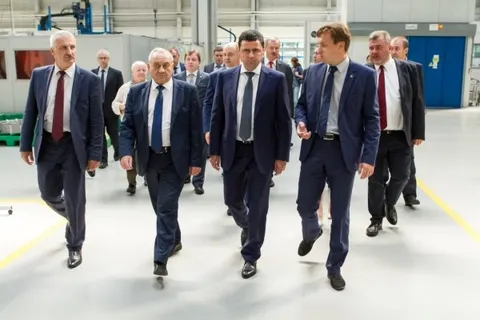 Дмитрий Миронов посетил рыбинские предприятия госкорпорации «Ростех»