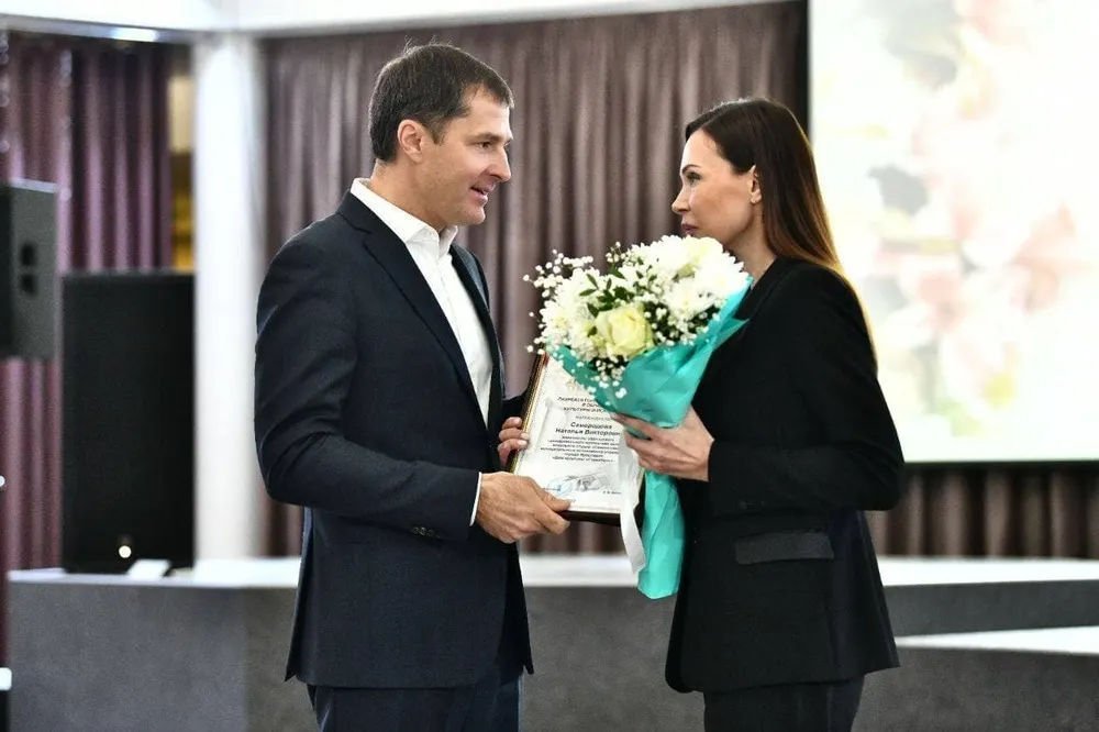 Мэр Ярославля поздравил работников культуры с профессиональным праздником