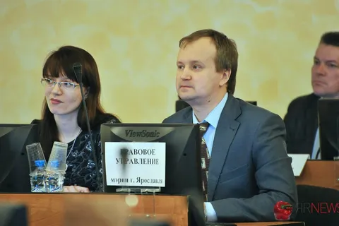 На очередном заседании муниципалитета Ярославля рассмотрено более двадцати вопросов. Фоторепортаж