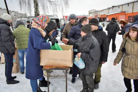 Ярославцы собрали новогодние подарки для бездомных