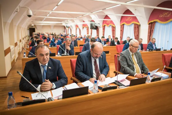 В Ярославской Думе вырастет зарплата