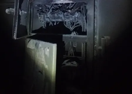 В Ярославле в подъезде пятиэтажного дома выгорели все электрощиты