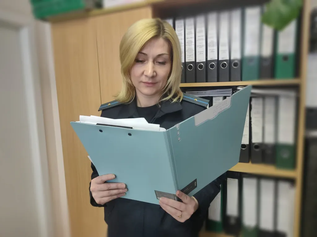 Ярославские приставы взыскали с осужденного за мошенничество врача-онколога 1,2 миллиона