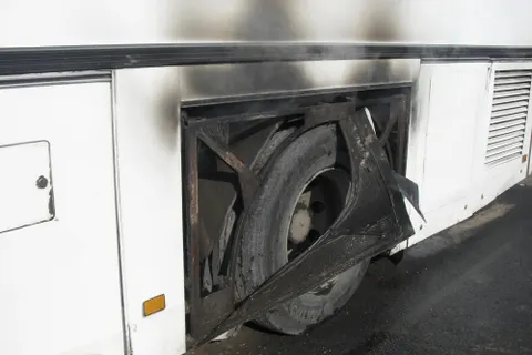 В Ярославской области загорелся рейсовый автобус