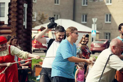 В Углич Ярославской области съехались знаменитые мастера фотографии