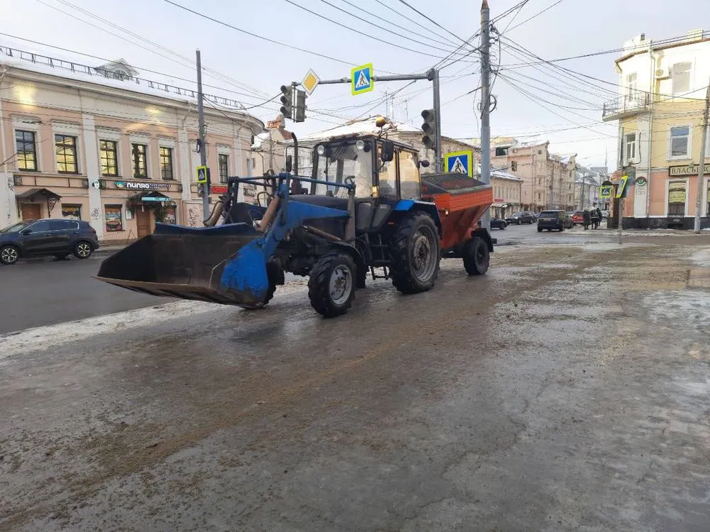 Мэр Ярославля обещает усилить борьбу с гололедом