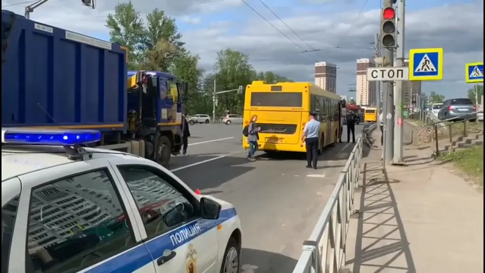 В Ярославле первый автобус насмерть сбил пешехода