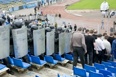 Ярославские полицейские боролись с массовыми беспорядками