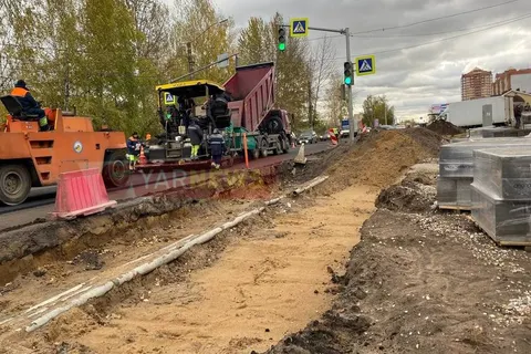 В Ярославле начали асфальтировать проспект Машиностроителей