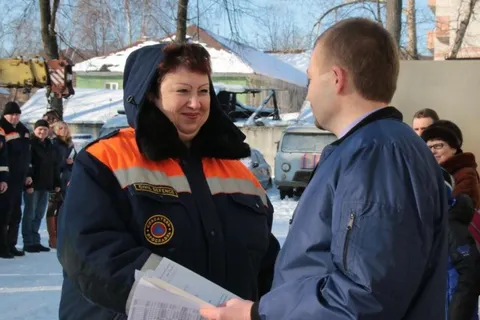 Жители пострадавшего от взрыва дома в Ярославле встретились со спасателями