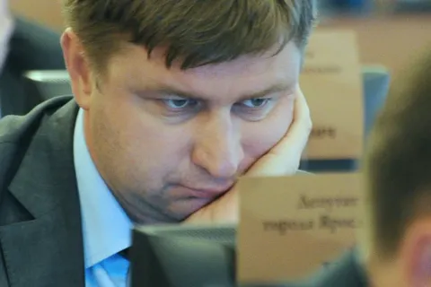 Шестнадцать грустных мгновений из жизни депутатов муниципалитета Ярославля. С фото