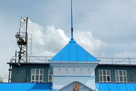 Спущен на воду новый причал для Толги: фото