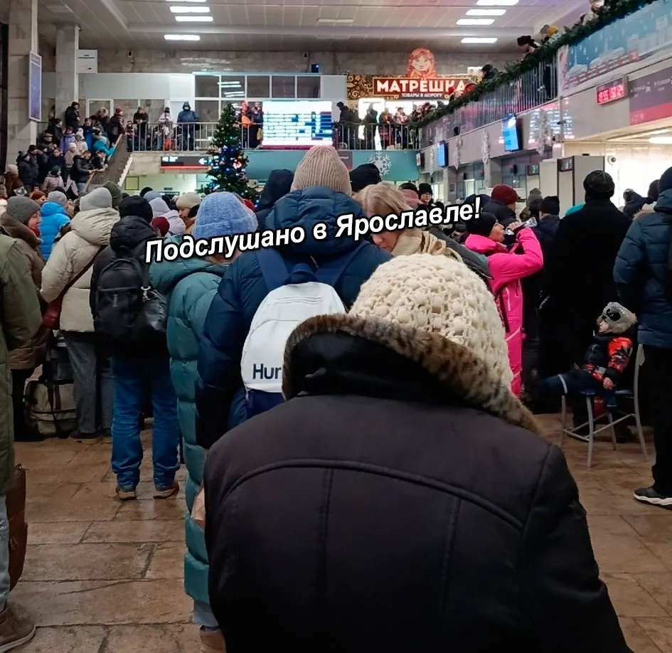 На вокзале Ярославль-Главный произошёл пассажирский коллапс