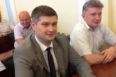 Дмитрия Миронова  представляют  руководству Ярославской области