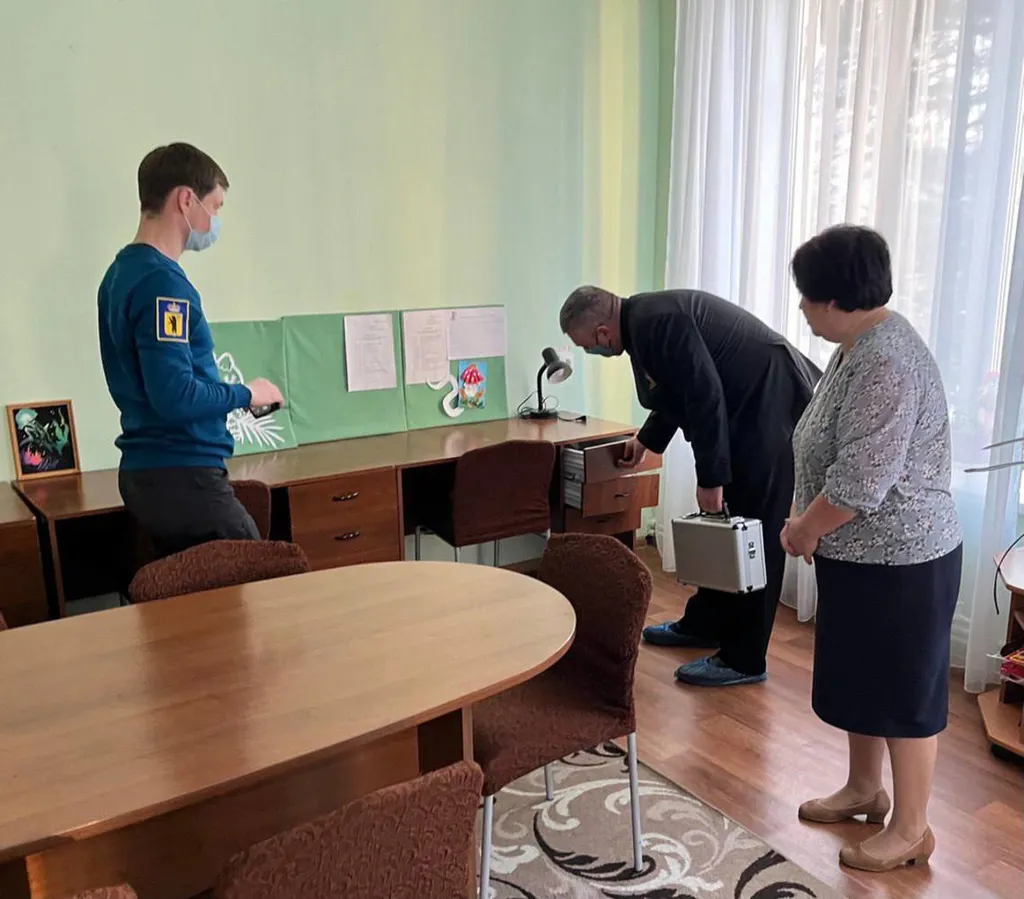 Ярославский омбудсмен проверил детдом, из которого убегают воспитанники