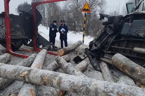 После ДТП под Ростовом в больнице остаются мальчик и девочка