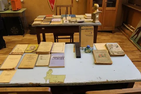 Депутаты муниципалитета Ярославля побывали в открытых (сменных) школах