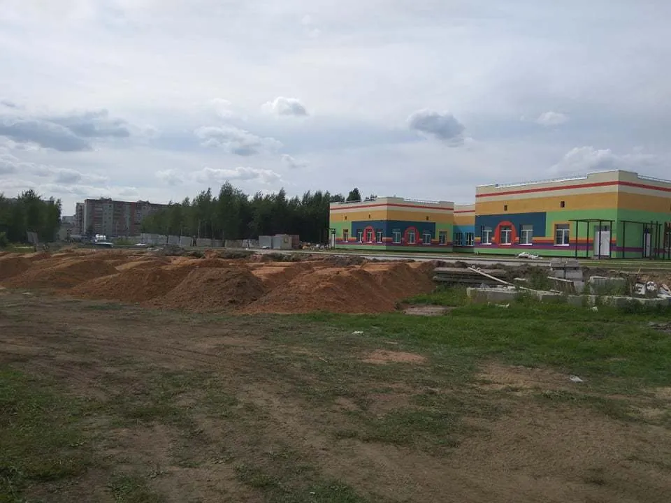Подрядчика обязали устранить размыв под строящимся в Ярославле детсадом