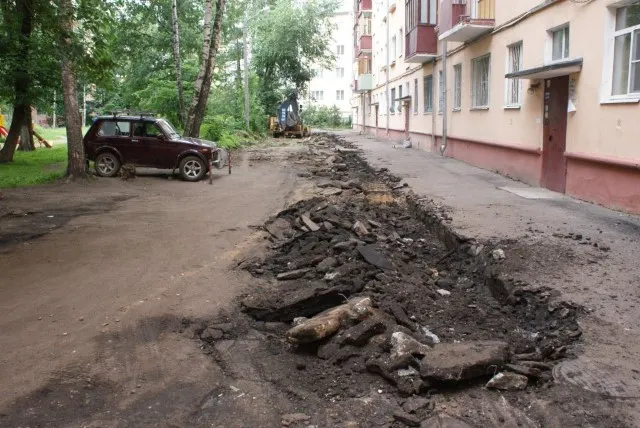 В Ярославле продолжается ремонт улиц и дворов