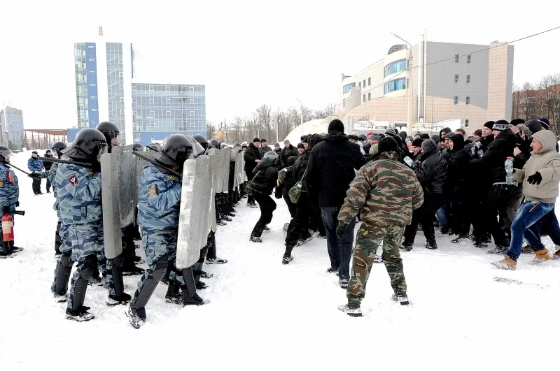 В Ярославле прошли учения по пресечению массовых беспорядков