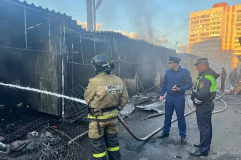 Прокуратура начала проверку по пожару на Сенном рынке Рыбинска