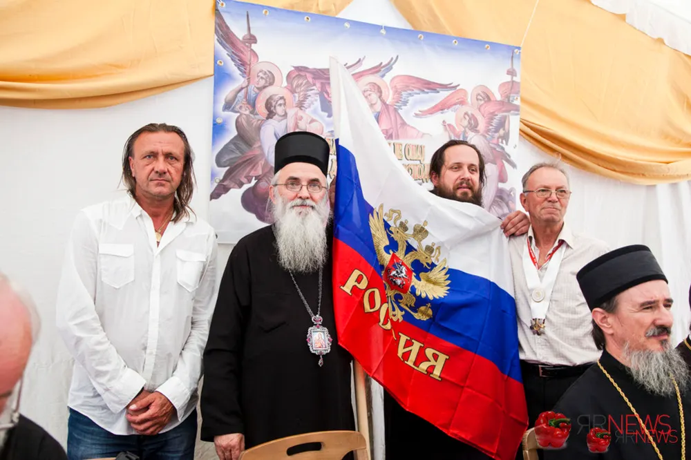 Художники из Ярославля расписывали храмы в Сербии. С фото