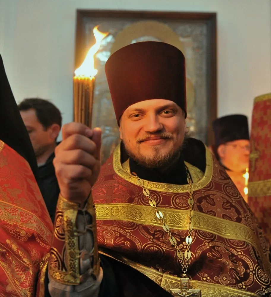 Благодатный огонь в Ярославле будут раздавать 20 апреля в Успенском соборе
