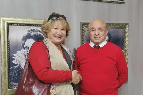 Творческая интеллигенция Ярославля собралась в Волковском театре. Фоторепортаж