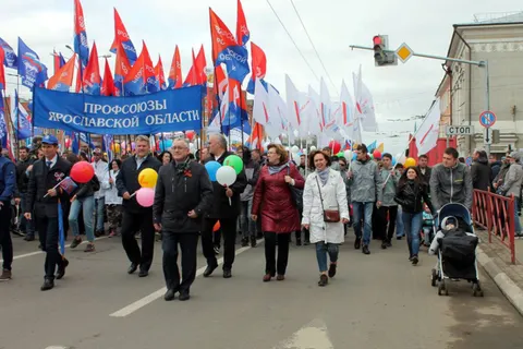 Ярославцы встретили Первомай шествием, митингом и концертом
