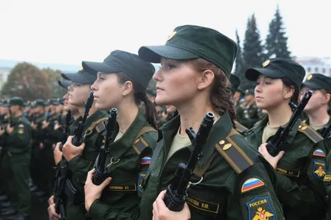 В Ярославле курсанты Военно-космической академии имени Можайского присягнули Родине