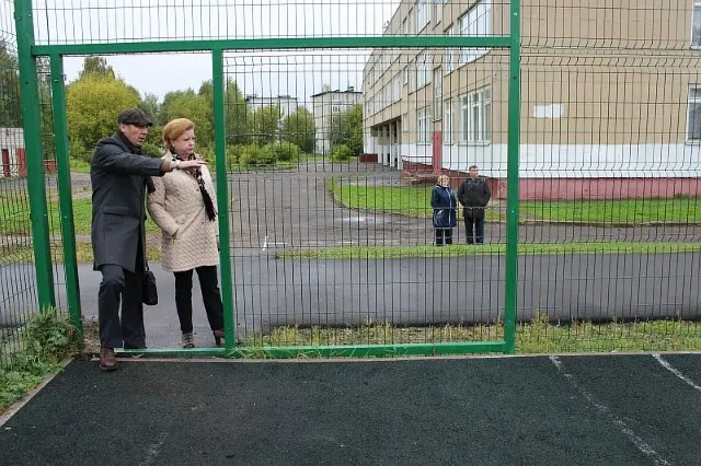 Депутаты муниципалитета побывали в ярославских школах