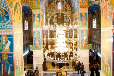Художники из Ярославля расписывали храмы в Сербии. С фото