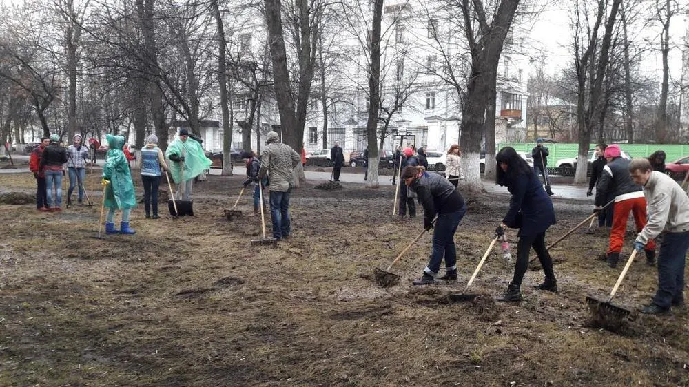 Промсвязьбанк принял участие в городском субботнике