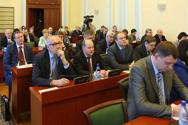 Экономия бюджетных средств по итогам госзакупок в 2014 году в Ярославской области составила порядка 1 млрд. рублей
