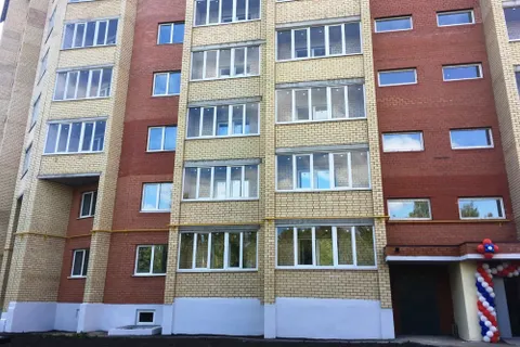 Дольщики дома в Дзержинском районе Ярославля получили ключи от квартир