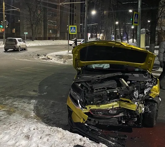 В ДТП в центре Ярославля пострадала девочка