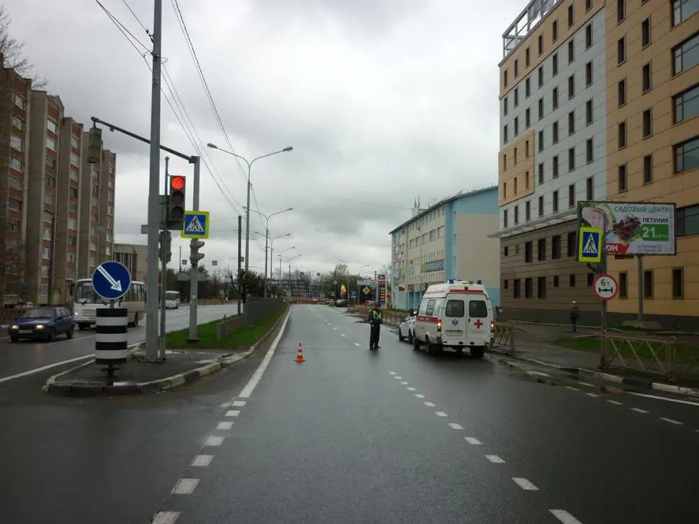 В Ярославле автобус сбил мужчину на пешеходном переходе