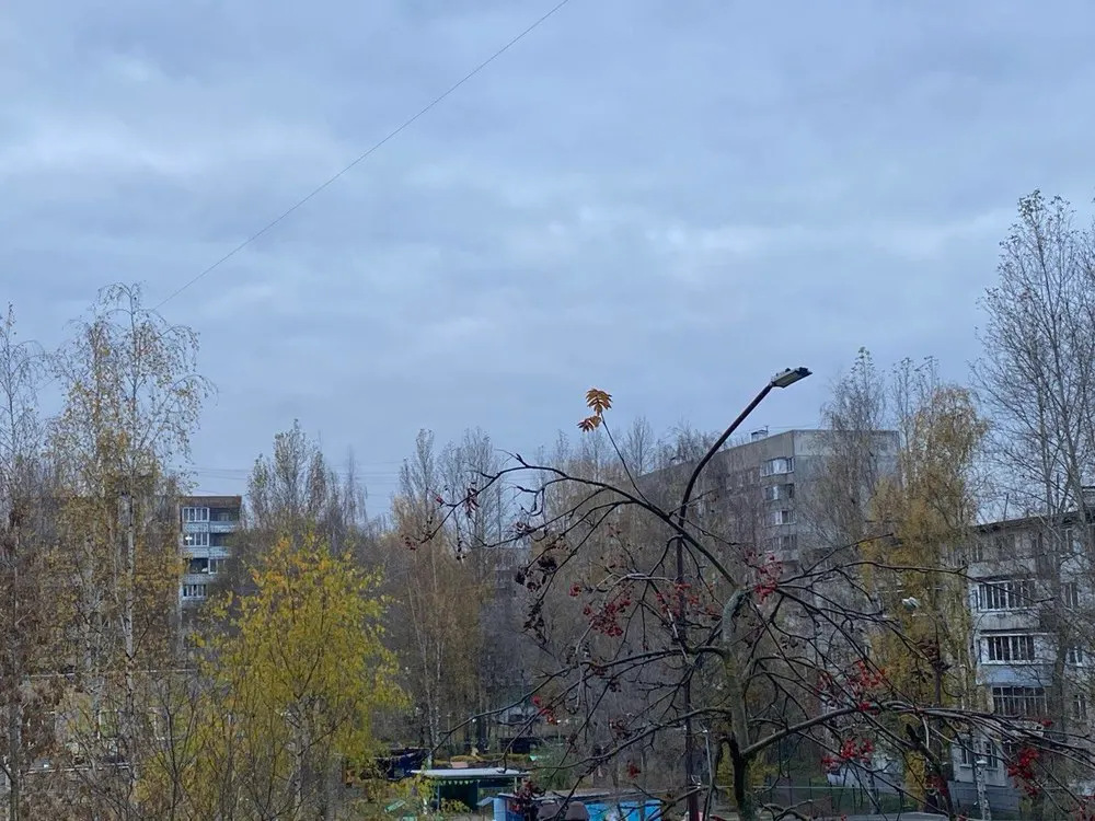 Ярославль назвали городом контрастов из-за одинокого светильника