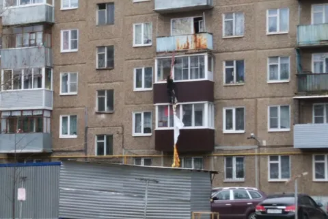 В майские праздники в Ярославской области нашли двух «тарзанов»: видео