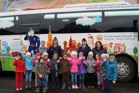В Ярославль прибыл автобус «Школа дорожной безопасности»