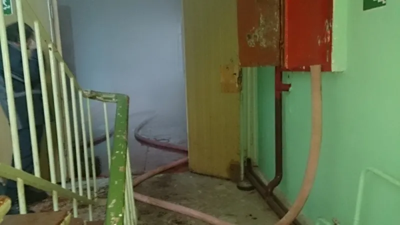 Днем в Ярославле загорелась школа