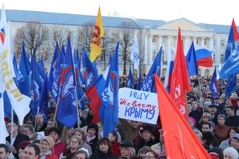 В Ярославле на митинг в честь присоединения Крыма к России собралось около пяти тысяч человек